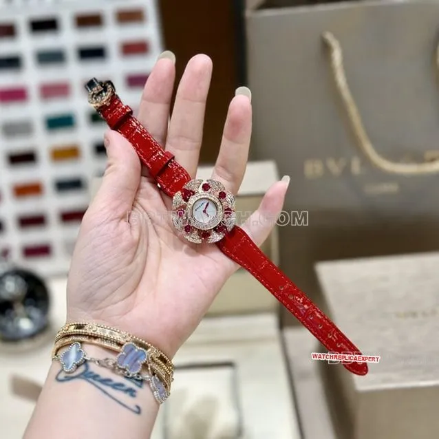 Bvlgari top white mother-of-pearl dial red model 103754 strap real photos