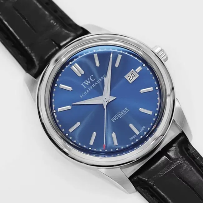 top-tier watch IWC men's blue dial black belt automatic movementleather strap watch detail shots