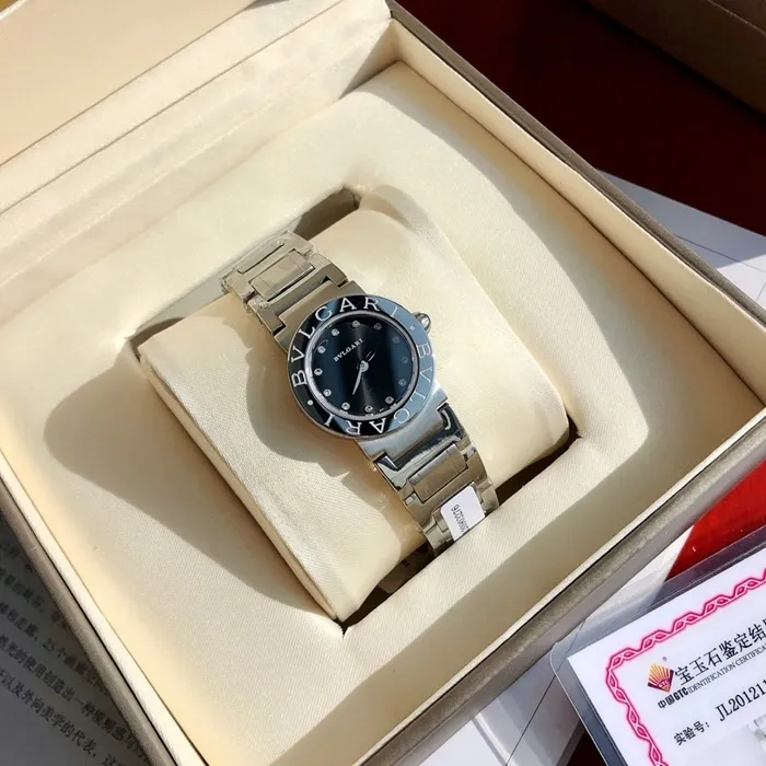 top-tier watch Bvlgari women's black dialsteel bracelet fashion quartz watch front view