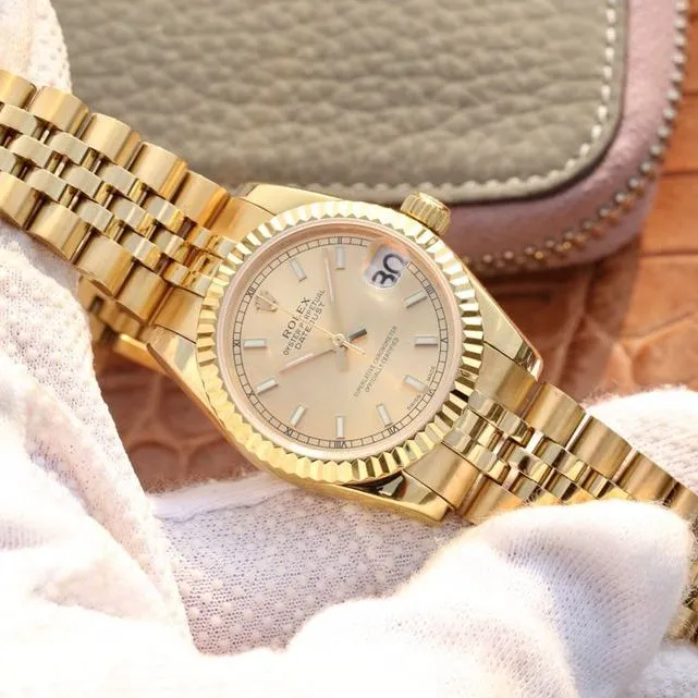 Rolexreplica watch Datejust women's series watch side view