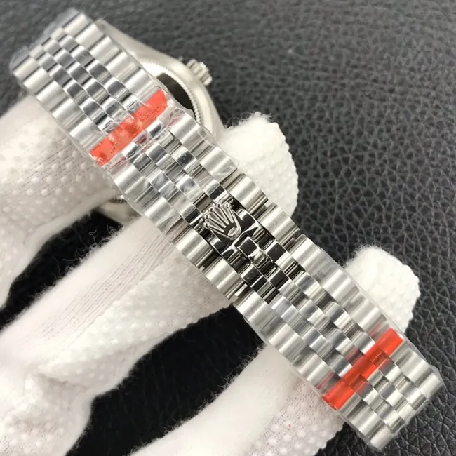 Rolex women's top-tier watch Datejust 31MM white dialsteel bracelet mechanical watch side view