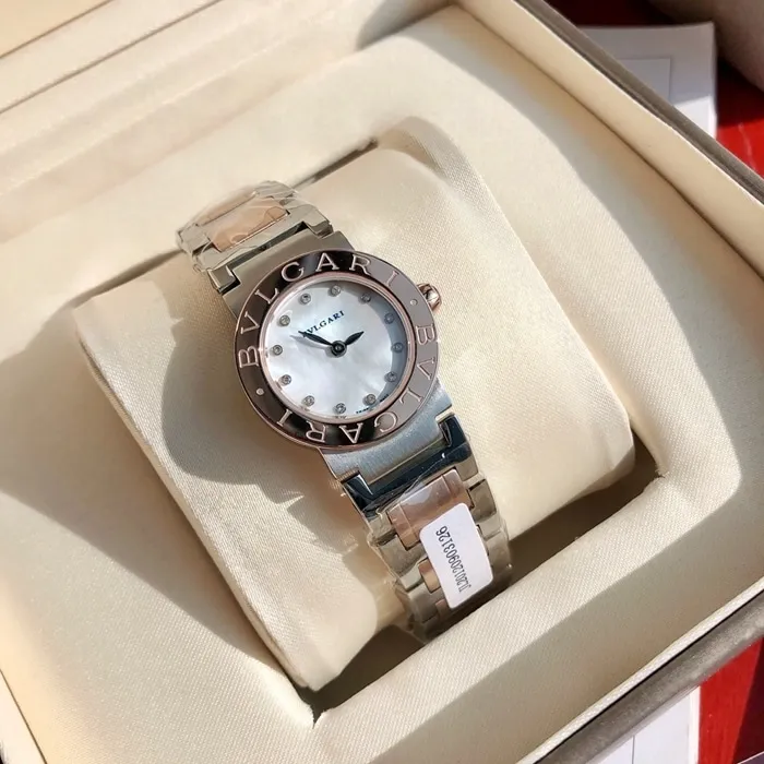 top-tier watch Bvlgari women's white dialsteel bracelet perfect fashion quartz watch front view