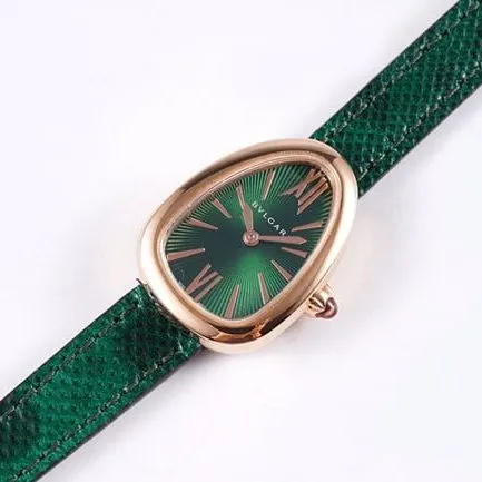BV factory Bvlgaritop-tier watch ladies green dial green strap quartzSerpenti series leather strap watch side view