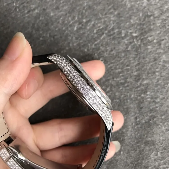 top-tier watch Rolex men's gray plate black belt log series baby's breath automatic movement crocodile leather strap watch clasp picture