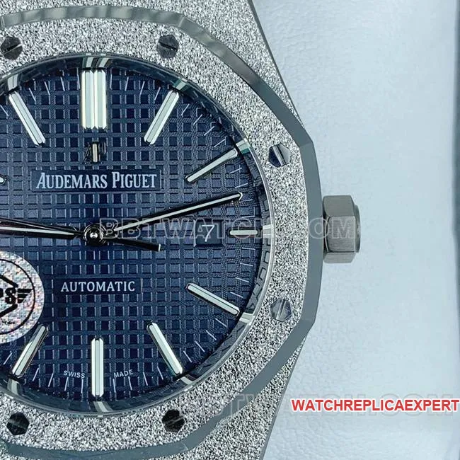 1:1replica watch Royal OakAPS factory Audemars Piguetblue dial frost gold 15410caseback live photo