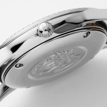 top-tier Hermès women's white dial black belt quartz watch side view