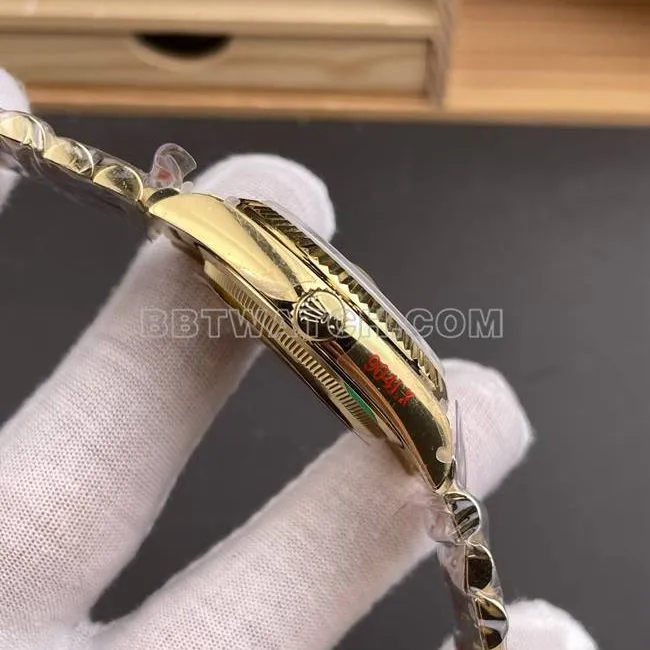 1:1replica watch QF factory Day-DateRolex smoked green dialyellow gold2836 mechanical 36mmclasplive photos