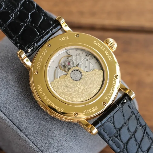 top-tier replicaPatek Philippehigh-quality watch men's black dial black belt pure hand-engraved 42mm mechanical leather strap watch detail shots