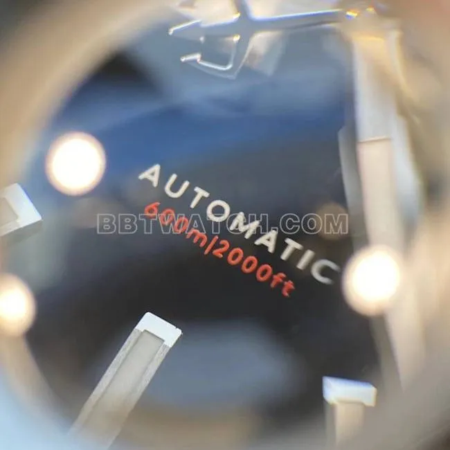 top-tier watch christopher ward black dial rubber braceletfront live photo
