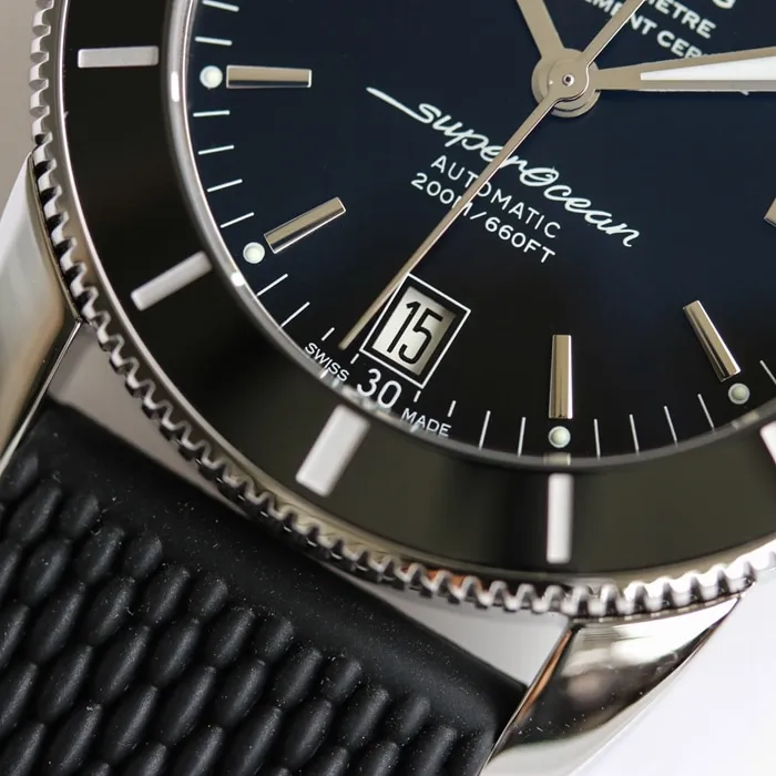 top-tier watch Breitling men's black dial super ocean culture series mechanical leather strap watch clasp picture