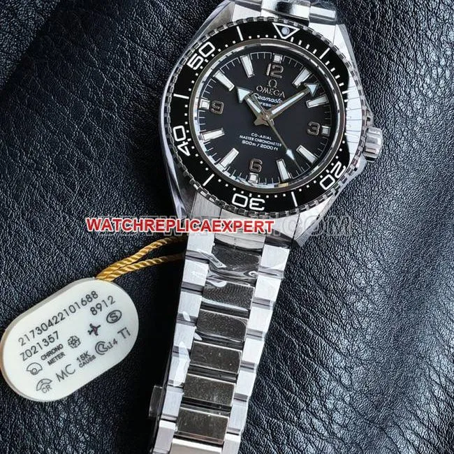 VS Factory optimal watch Seamaster 600m black dial black bezel steel braceletside live photo