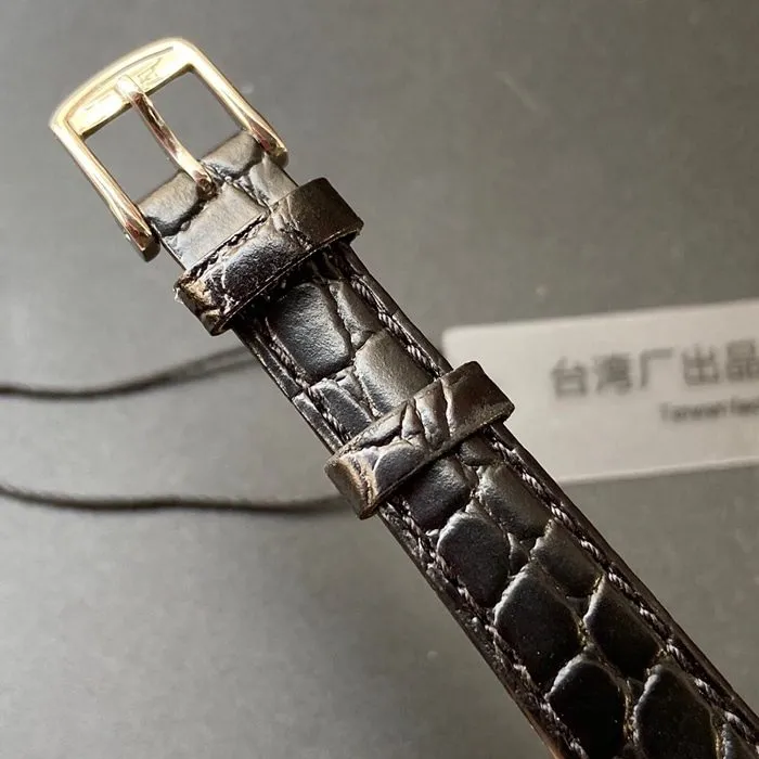 top-tier watch Longines couple watch black dial black belt Jialan series leather strap watch side view