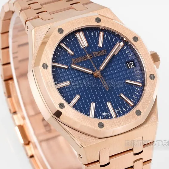 APS factory Audemars PiguetRoyal Oak1:1top-tier watch blue dialrose goldsteel bracelet model 15510OR.OO.1320OR.03side live photo