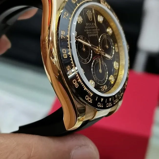 top-tier watch Rolex fully automatic movement men's black dialrubber strap watch front view