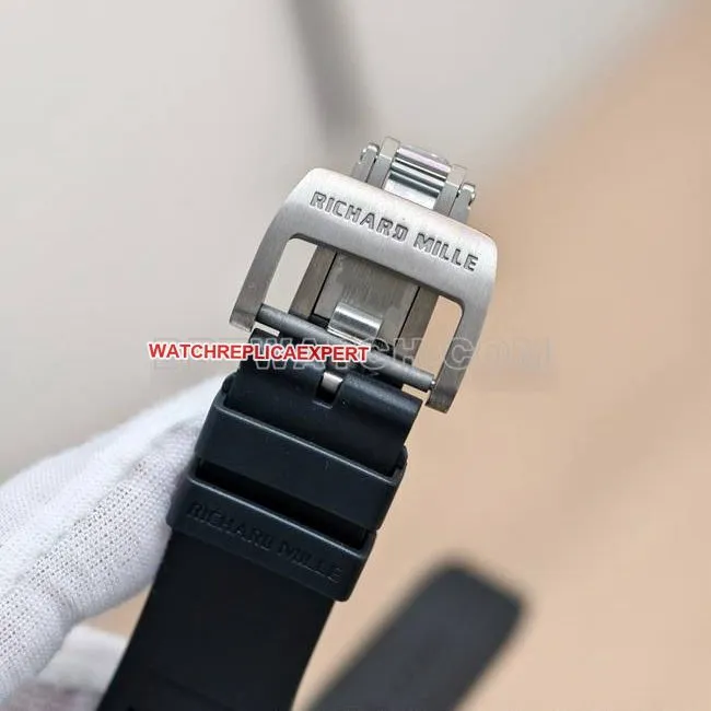 Richard Milletop-tier watch APS factory tourbillon mechanical black ceramic rubber model RM055caseback live photo