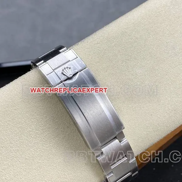 Rolex1:1replica watchARF FactorySubmariner41mmBlack Submariner3235movement126610caseback live photo