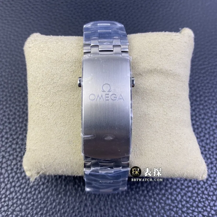 ZF FactoryOmegaSeamaster1:1super watch men's green dialsteel bracelet picture and price caseback live photo