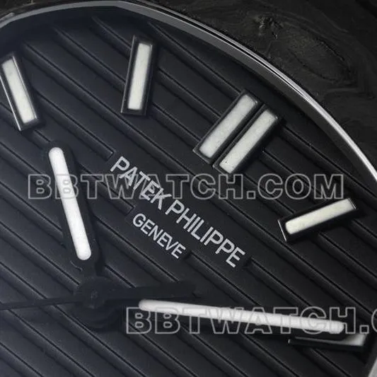 Patek Philippe1:1replica watch DIW factory Nautilusblack dial carbon fiber mechanical black steel bracelet model 5711side live photo