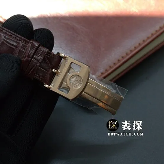 ZF Portugal IWC1:1replica watch white dialleather strap model IW500701clasp live photos