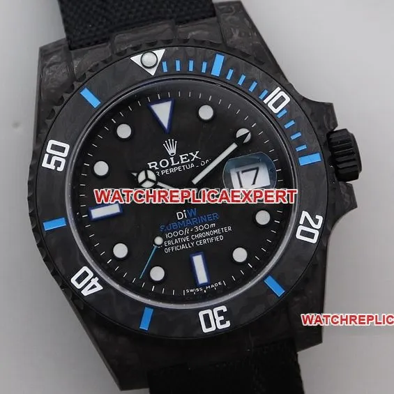 VS FactoryRolexSubmarinertop-tier 1:1super cloneblack dial carbon fiber blue ring leather strap style braceletlive photos