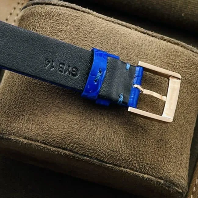 top-tier watch Countess blue dial blue belt time series leather strap watch detail shots