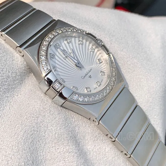 Omega Constellation 28mm white dial quartz watch, real shot photos