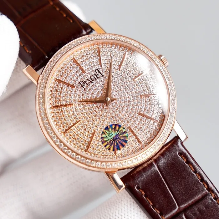 Top-tier watch Piaget men's gold plate Altiplano series automatic movementleather strap watch side view