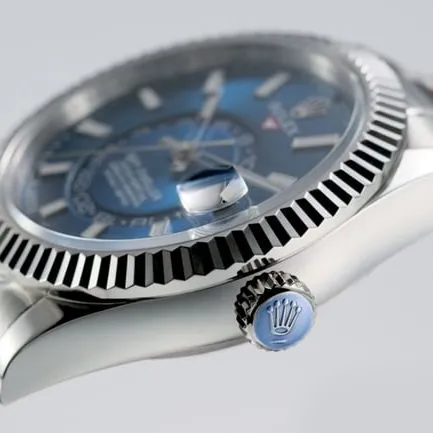 top-tier replicaRolex men's blue dialsteel bracelet pilot series automatic movement watch clasp picture