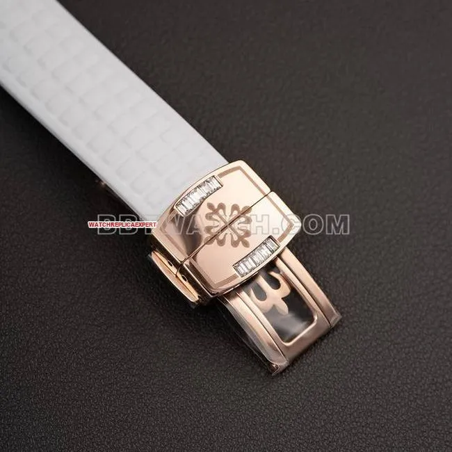collectible watch PPM factory Patek PhilippeAquanaut mechanical white rubber braceletside live photo