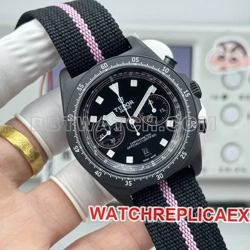 collectible watch submersible V+ factory Tudor purple 7750 mechanical caseback live photo