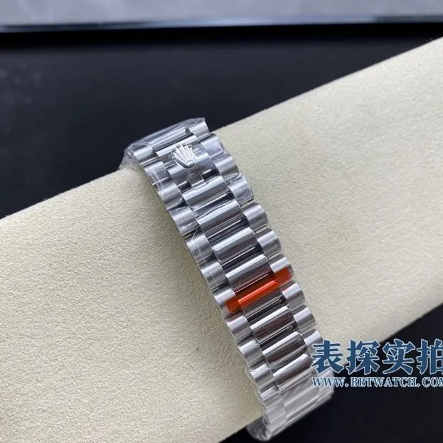 Rolexday displayDatejust40mm thickness