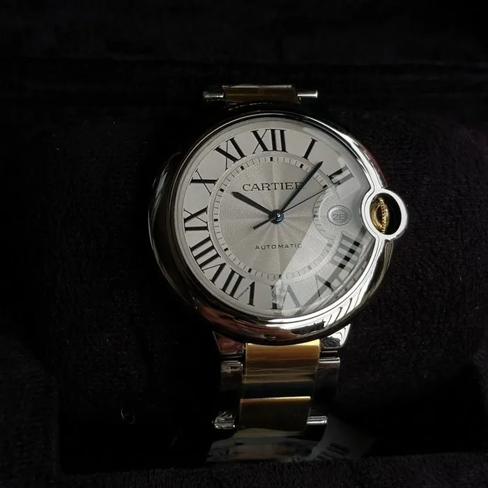 top-tier watch Cartier men's white dial blue balloon series steel bracelet watch front view