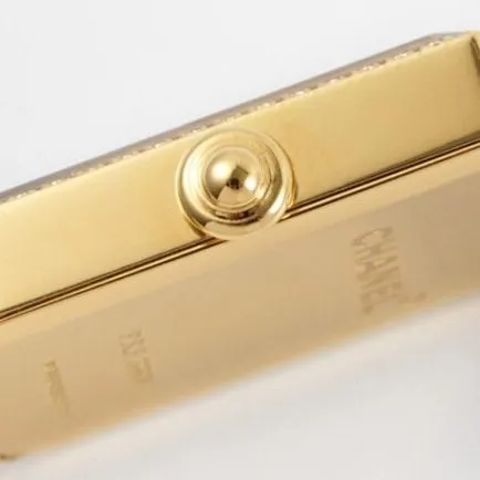 top-tier replicaChanel women's white dial gold steel braceletPremiere watch series quartz watch side view