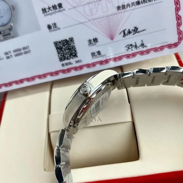 top-tier watch Omega women's blue dialSeamaster series steel bracelet watch clasp picture