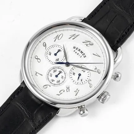 top-tier Hermès men's white dial black belt retro sentiment quartzleather strap watch side view