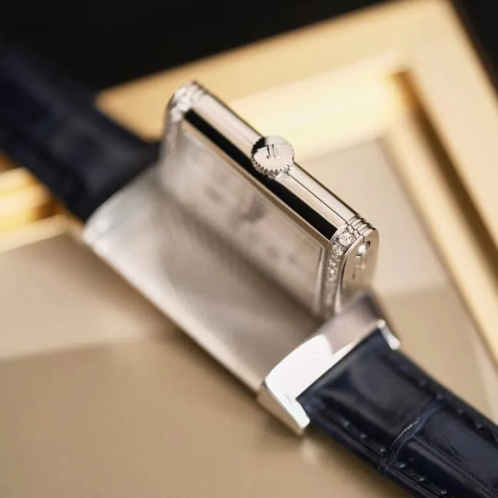 Top Jaeger-LeCoultre women's white dial Reverso series leather strap watch detail pictures