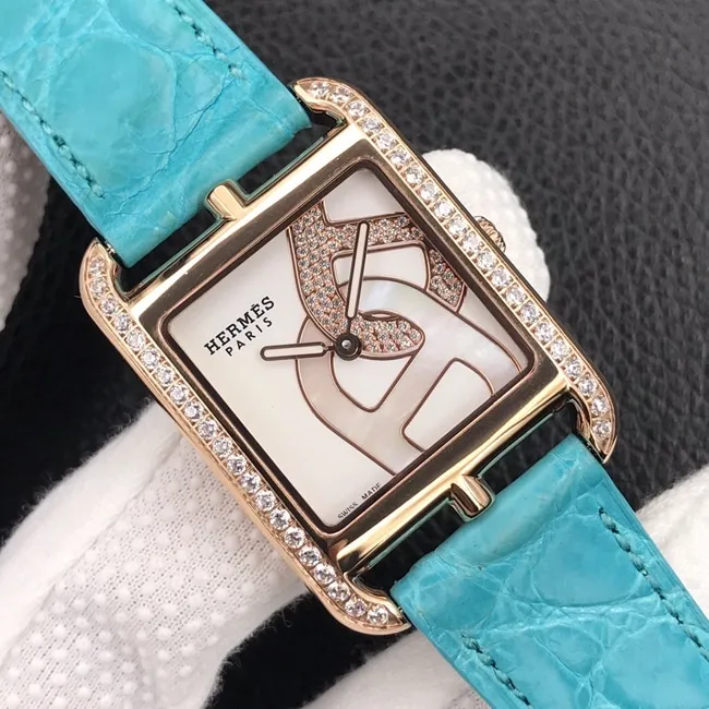 YF factory top-tier watch Hermes Vwhite dial blue belt women's leather strapquartz watch side view