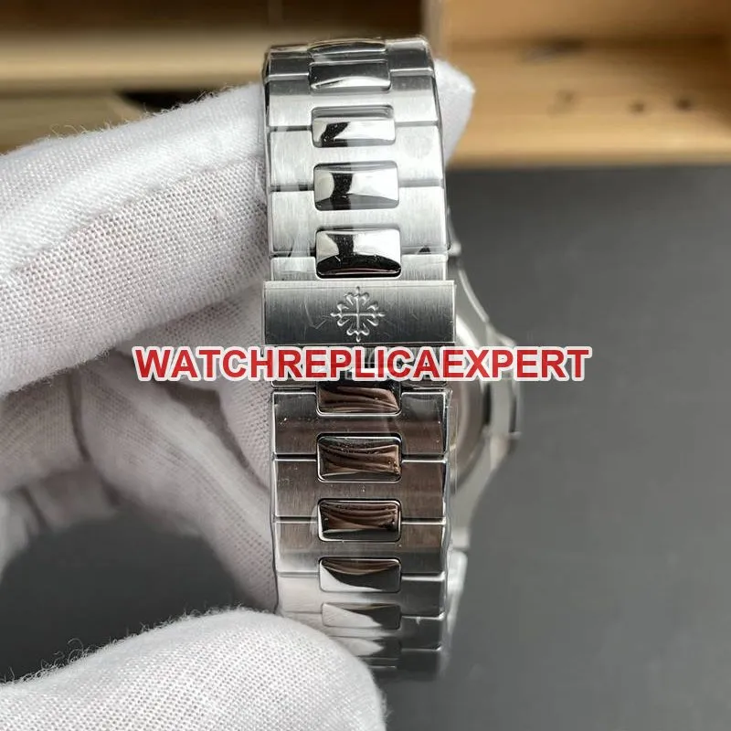 Patek Philippe collectible watch DDF factory Nautilus40mmgreen dial330movementsteel bracelet model braceletlive photos