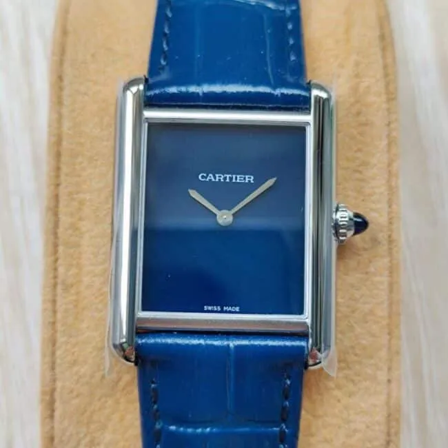 top-tier replicak11blue dialCartierTant Must, a model of elegant style, bracelet picture