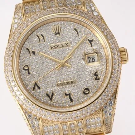 Side view of TW factory top-tier replicaRolex men's white dial gold band Datejust series 18k automatic movement watch