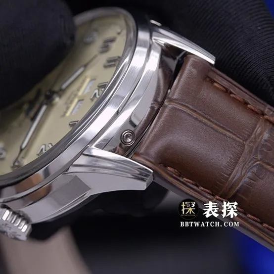 GR factory complications Patek Philippe1:1replica watch lume milk white dialmoon phaseleather strap model 5320G-001side live photo