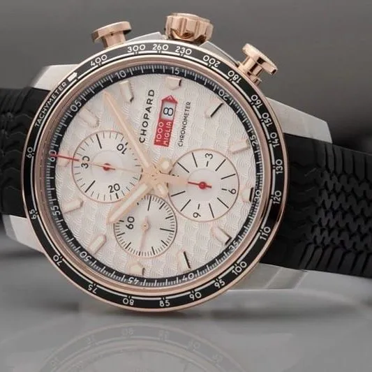 watch ChopardV7 factory boutique racing series black dial men's mechanical watch side view