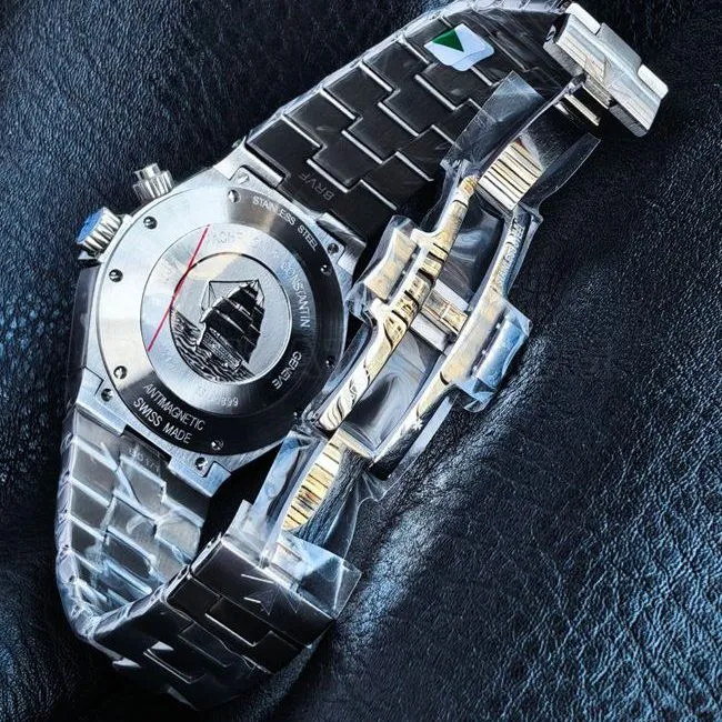 The best replica watch KR factory Vacheron Constantin travels all over the world blue dial47450side live photo