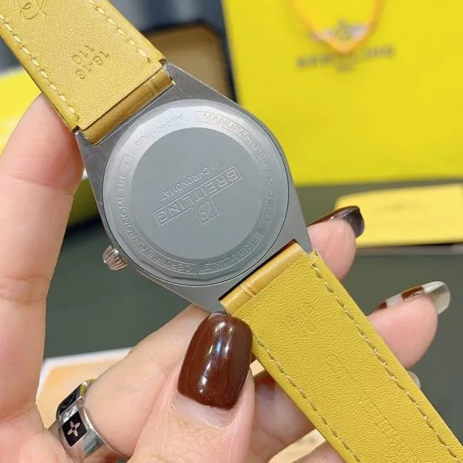 top-tier replicaBreitling women's watch gold plate yellow belt South China Sea capsule series fully automatic movementleather strap back cover picture