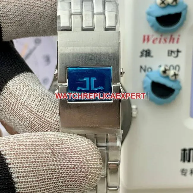 collectible watch Jaeger-LeCoultreV9 Factory master silver dial899 mechanical steel bracelet side live photo