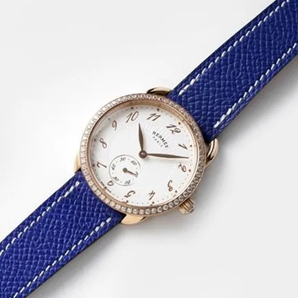 top-tier Hermès women's white dial blue belt women's classic watch series leather strap watch side view