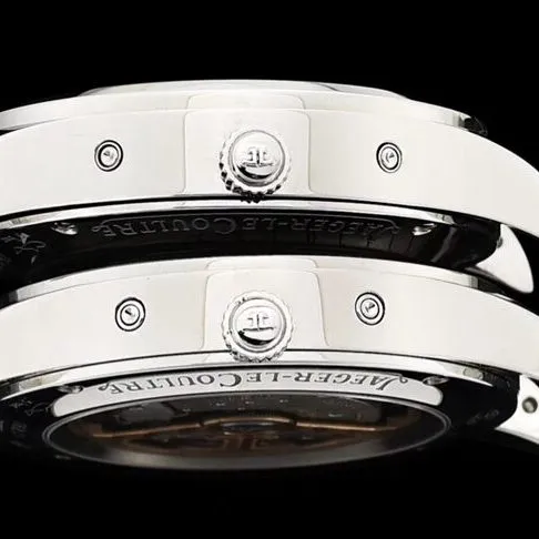 OM Factory Master Jaeger-LeCoultre Watch 1558420 Moon Phase vs. Authentic Product Review: Clasp Comparison