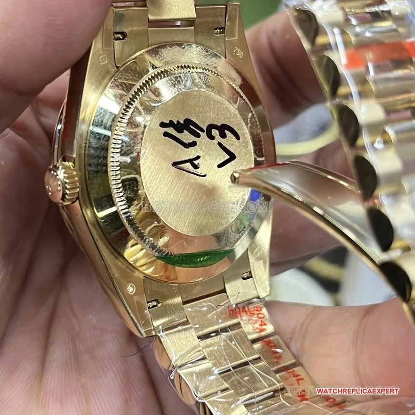 GM FactoryRolexDay-Date type top-tier 1:1super champagne tray m228238-0005caseback live photo