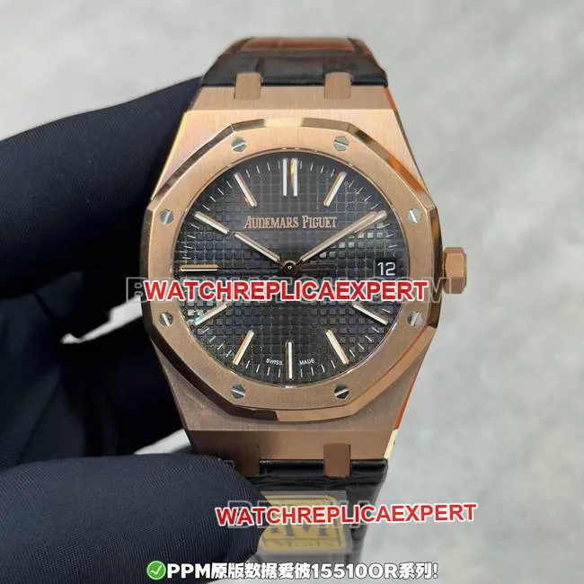 top-tier watchPPM factory Royal OakAudemars Piguetblack dialrose gold leather braceletside live photo