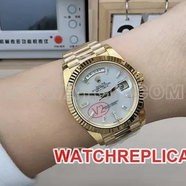 collectible watch VS FactoryRolexDay-Date mother-of-pearl plate yellow goldsteel bracelet wearing live photos
